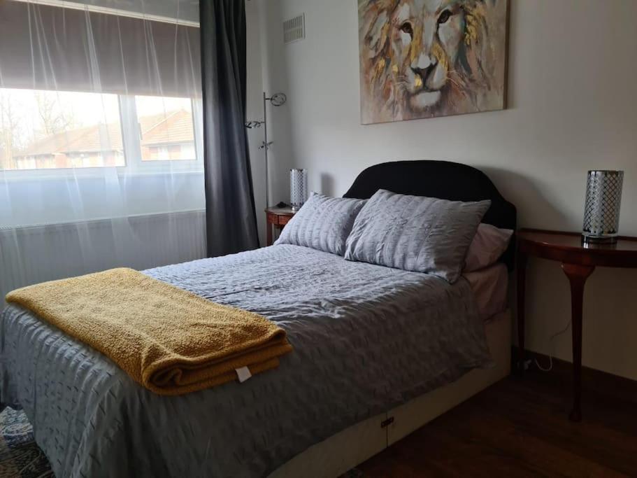 Charming Spacious 2 Bed In Quiet Area * Exhall
